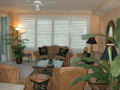 EnSoleil Resort in Panama City, FL  - living room